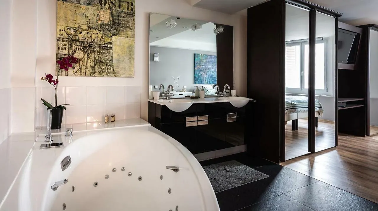 Le Notre Dame - Luxury With Seine View Apartament